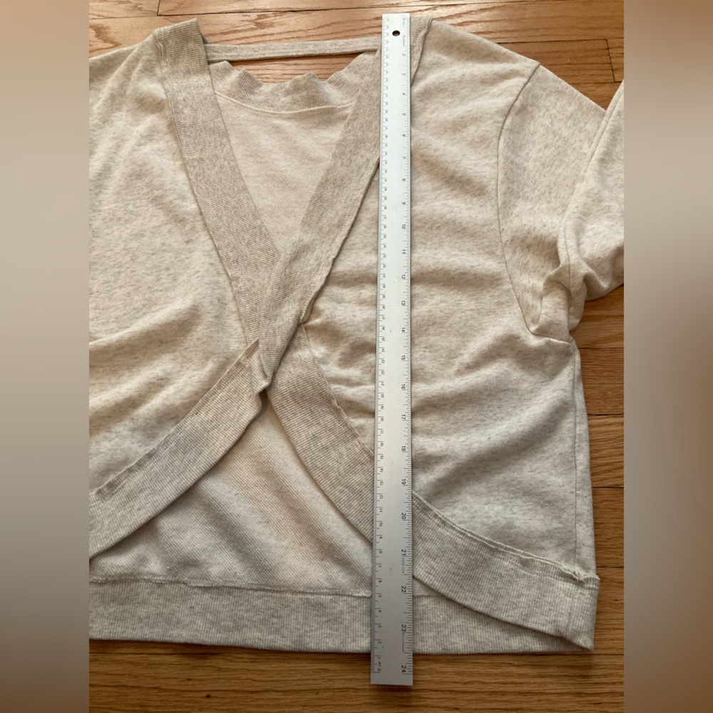 🤍 Pilcro Ryanne crossback sweatshirt - Picture 6 of 9